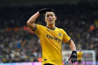 '방출 후보→NFS' 황희찬, 입지 '180도' 바뀌었다…울버햄튼, 마르세유 '374억 제의' 단칼 거절