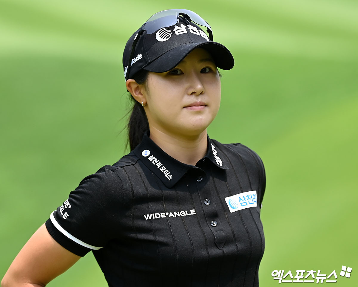 한국여자프로골프, 고지원 선수가 KLPGA 투어 오로라월드 레이디스 챔피언십 3라운드에서 선두에!