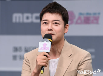 김종민·전현무, 이러다 곧 결혼?…과감한 '연애' 공개 [엑's 이슈]