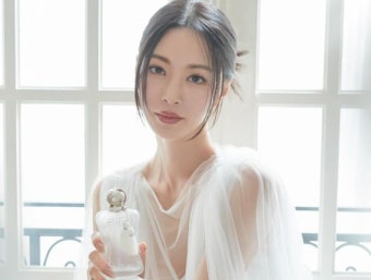 '10살 연하' 한예슬, 아이라인 문신 지우더니…청순美 넘쳐