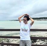 소녀시대 유리, 방파제 인증샷 논란→되찾은 미소 제주서 여유 만끽