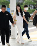 김지원 멀리서도 시선 강탈[엑s HD포토]