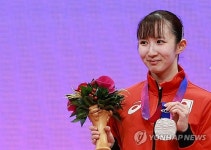 日 열도 감동! 신유빈, 졌는데 하야타 축하→20살인데 실력+예의 모두 갖춰 [2024 파리]