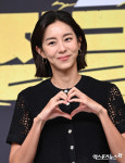 유이 예쁜 미소[엑s HD포토]
