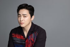 조정석 故이선균 눈만 봐도 알아…영화 보다 무너졌다 (행복의 나라)[엑s 인터뷰]