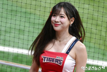 김한나 치어리더 상큼 미소[엑s HD포토]