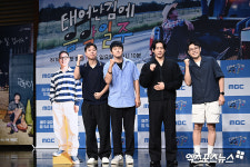태어난 김에 음악일주 많관부[엑s HD포토]