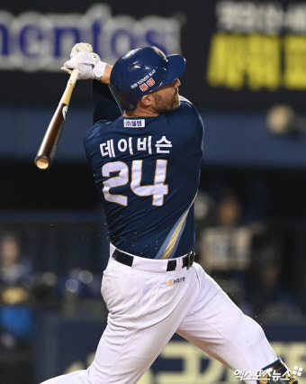 김도영·최정 추격에도 홈런왕에 한 걸음 더…NC 데이비슨 