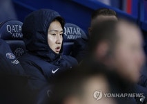 이강인, 얼마나 잘해야 주전 되나? '8월 이달의 선수' 못 봤나? 교체 투입이라니…2G 연속 벤치→릴 원정 15분 소화