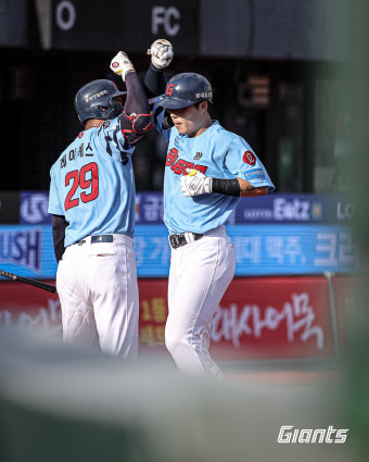 무더위보다 더 뜨겁게! 고승민 '사이클링 히트'…롯데, 사직 LG전 7연패 탈출+시즌 3연승 [사직:스코어]