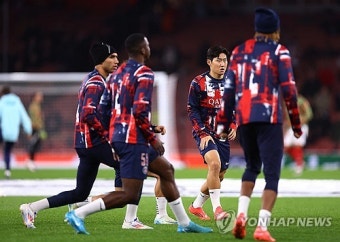 '제로톱→윙어' 이강인, 90분 뛰고 넋 잃었다…PSG UCL 아스널 원정 0-2 완패