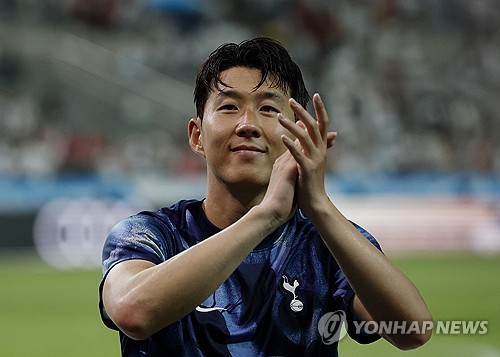 손흥민, 토트넘 베스트11 밀려나는데 잔류 가능성? 현재 계약은 2025~26시즌까지, 이적 언급도 있지만...