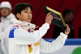 박지원 드디어 금메달 터졌다…쇼트트랙 월드투어 3차 男 1500m 우승, 최민정은 女 1000m 은메달