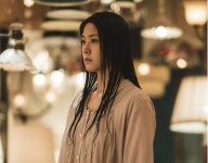조명가게 김설현, 장르물 첫 도전…오싹한 공포 전하는 수상한 손님 완벽 변신