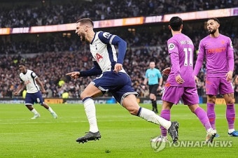 '와' 황희찬 환상골→'충격' 손흥민 PK 실축…토트넘-울버햄프턴 '코리안 더비', 전반기 최종전 2-2 무승부 [PL 리뷰]