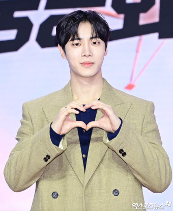 추영우 '여심 사로잡는 손하트'[엑's HD포토]