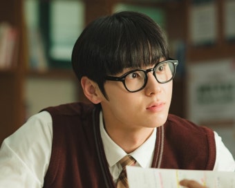 황민현, '맑눈광'으로 화끈한 연기 변신…'스터디그룹' 관전포인트 셋