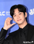 김수현, 안전상 이유로 일정 연기…13억 위약금설 팬미팅, 결국 무산 [공식입장]