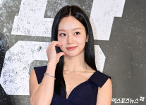 혜리 완벽한 일자 쇄골[엑s HD포토]