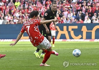 이재성, 시즌 7호골 쾅! 챔피언스리그 보인다!…마인츠 2-1로 역전 (전반 종료)
