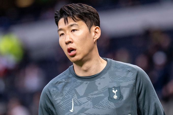 손흥민, 유로파리그 4강 2차전 출전 불투명...포스테코글루 아직 확정 안돼