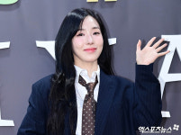 티파니 영 설레는 눈맞춤[엑s HD포토]