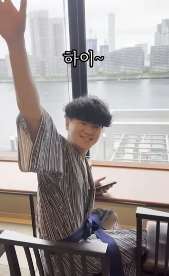 윤민수·전처, 이혼했지만 같이 해외여행…子 윤후와 행복한 시간
