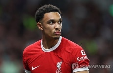 1,565,500,000,000원 세계축구사 최고의 배신자 바이아웃 어마어마하네!…아놀드, 레알 마드리드 조기 합류 6년 계약 [오피셜]