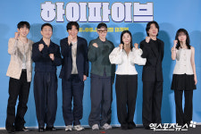 하이파이브 톰 크루즈 제치고, 개봉주 박스오피스 1위…흥행 순항