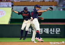 무너지지 않는 롯데, 주전 줄부상 악재에도 3연승…전준우-김민성 필두로 집중했다 [인천 현장]