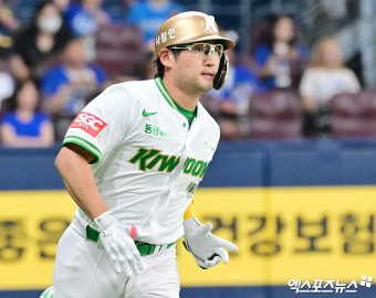 중전안타 날리는 임지열[포토]