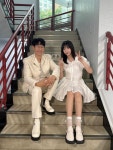 지예은, 지석진과 '인기가요' 데뷔 후 인증샷…역시 충주지씨 비주얼 담당