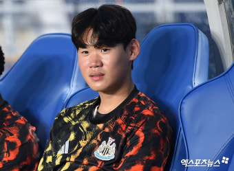 뉴캐슬 박승수 '벤치에서 시작'[포토]