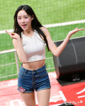 정차연 치어리더 ‘핫팬츠도 헐렁한 개미허리’[엑