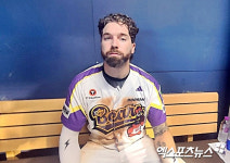 매일 유니폼 흙범벅에 한우까지 한 턱 쐈다, 이래도 재계약 안 해?…100% 안 뛴 선수로 기억되기 싫어