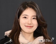 수지, 14년 만에 뺀 눈동자 옆 점 시절 어땠길래…은근 맘에 들어 [엑s 이슈]