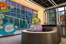 ‘메이플스토리’가 현실로… 넥슨, 상설 PC방 ‘메이플 아지트’의 모습은?