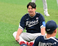 노시환 ‘대표팀 훈련, 즐겁게’[포토]