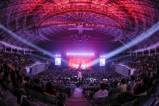 YB, 30년 역사 넘어 미래까지…중독적 에너지의 전국투어 포문 (엑s 현장)[종합]