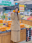 하나식자매마트서학점 | 김희선, 마트서 포착…눈에 띄네, 미모에 시선 싹쓸이 "나한테 반하나 안 바나나? [★해시태그]