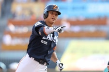'승승승' 한화 3연전 싹쓸이!…9회 페라자 3점 홈런 폭발+이민우 SV→SSG 6-3 제압 [문학:스코어]