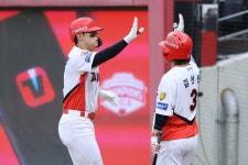 '진짜 무섭다' 김도영 또 쳤다! 시즌 24호포 쾅→전 구단 상대 홈런 달성 [광주 라이브]