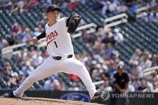고우석, '한국인 30번째' 감격의 빅리그 데뷔 해냈다…첫 등판서 154.0km 강속구+첫 K 신고→'1이닝 1실점' 피홈런 한 방은 옥에 티