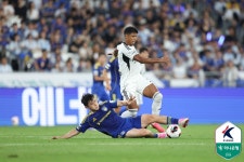 '2008년생 초신성' 김예건 데뷔골! 전북, 울산과 101번째 현대가 더비 3-1 쾌승…맞대결 4연승→2위 도약 [현장리뷰]