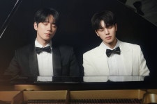 송강x이준영, 피아노 한 의자에 '꽉' 찼다…