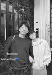 송혜교, 일본인 남사친과 팔짱+어깨 기대기 '깜짝'…초밀착샷에 애정 