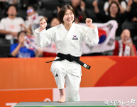 허미미 ‘일본에서 목에 거는 금메달’[포토]