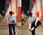 밈이고 오해고 이런 걸 왜 하나?…'다리 절뚝→신발에서 金메달' 최우진 세리머니 '목함 지뢰 사고 연상' 논란→결국 사과 [나고야 AG]