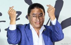 '명량' 김한민 감독, 15세 연하와 백년가약…예비신부는 명창 이소영