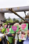 [TENPHOTO] 김현중 입대, 부대 앞은 팬들로 북적